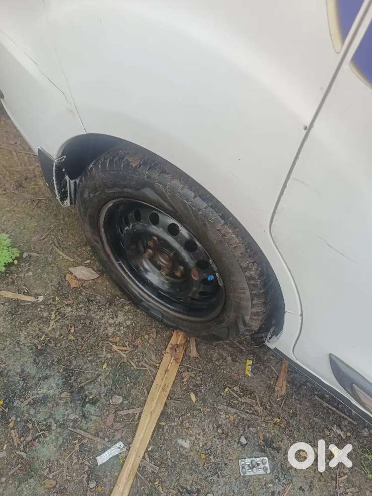 Maruti Suzuki Ertiga 2013