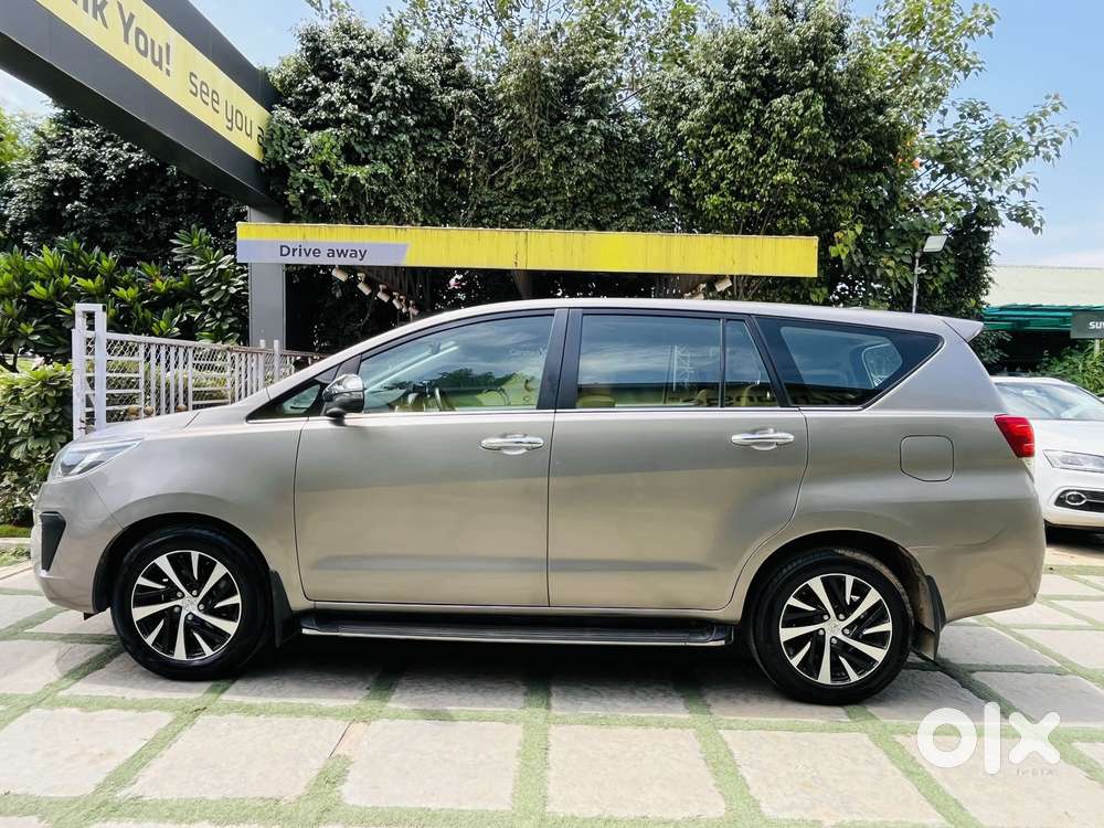 Toyota Innova Crysta 2.4 Z 7 Str, 2022, Diesel