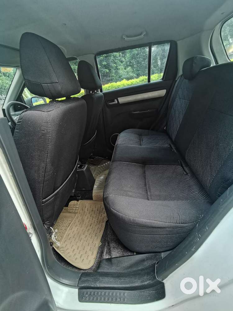 Maruti Suzuki Swift Vxi + Manual, 2011, Petrol