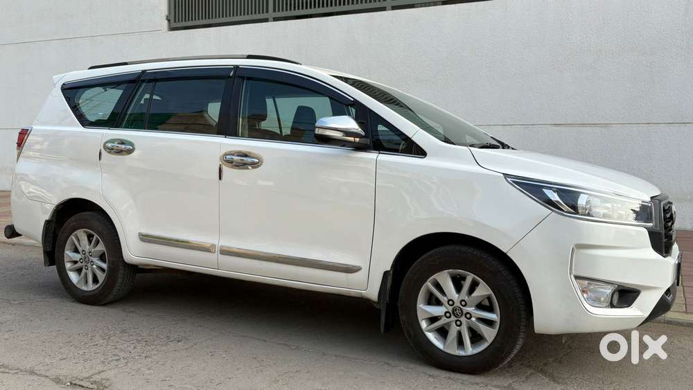Toyota Innova Crysta 2.5z, 2017, Diesel