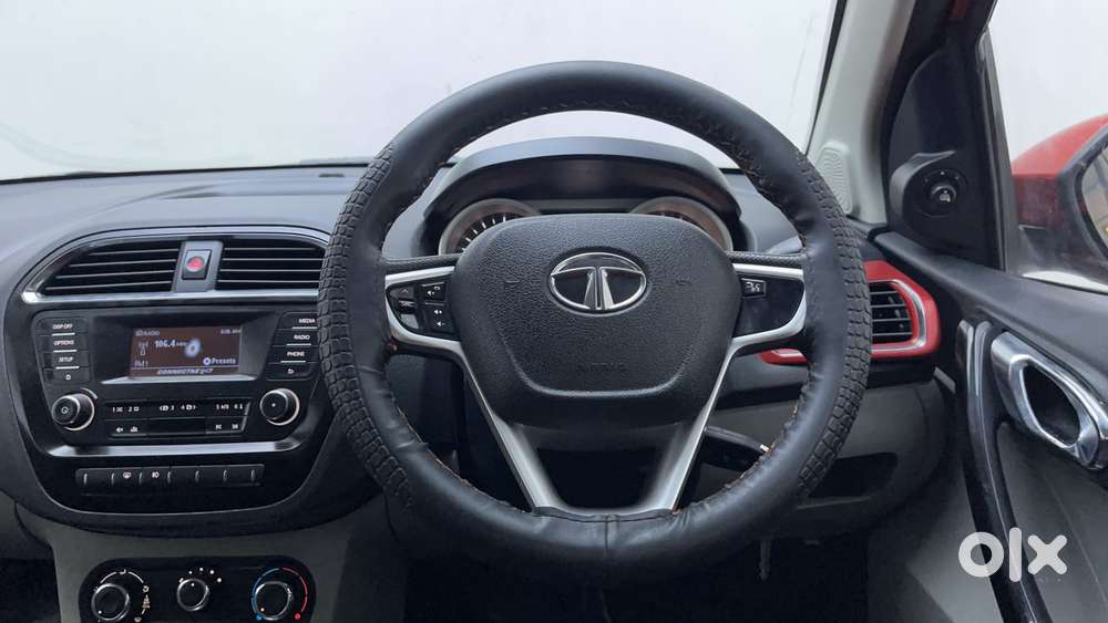 Tata Tiago Xza, 2017, Petrol