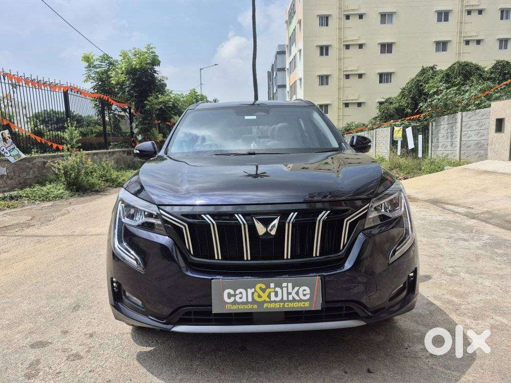 Mahindra Xuv700 2.0 Ax 7 Petrol Mt Str, 2024, Petrol