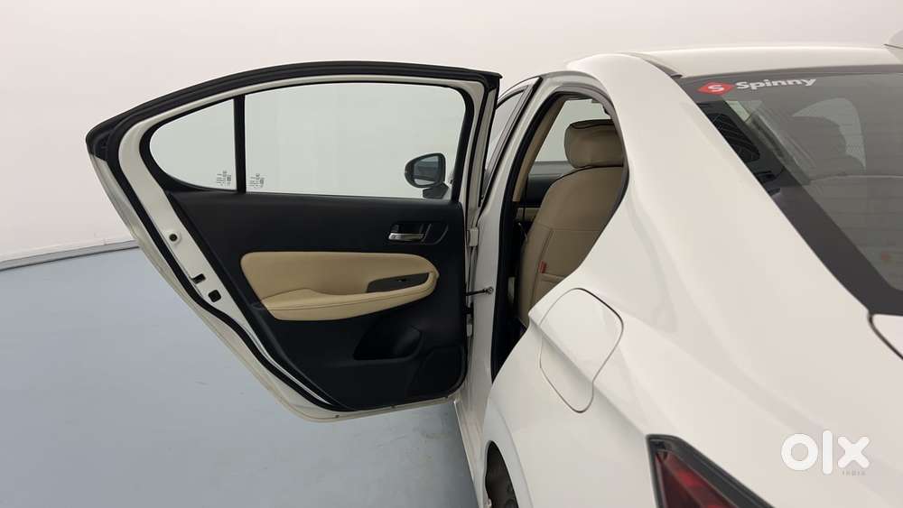 Honda City 1.5 Zx I-vtec Mt, 2023, Petrol