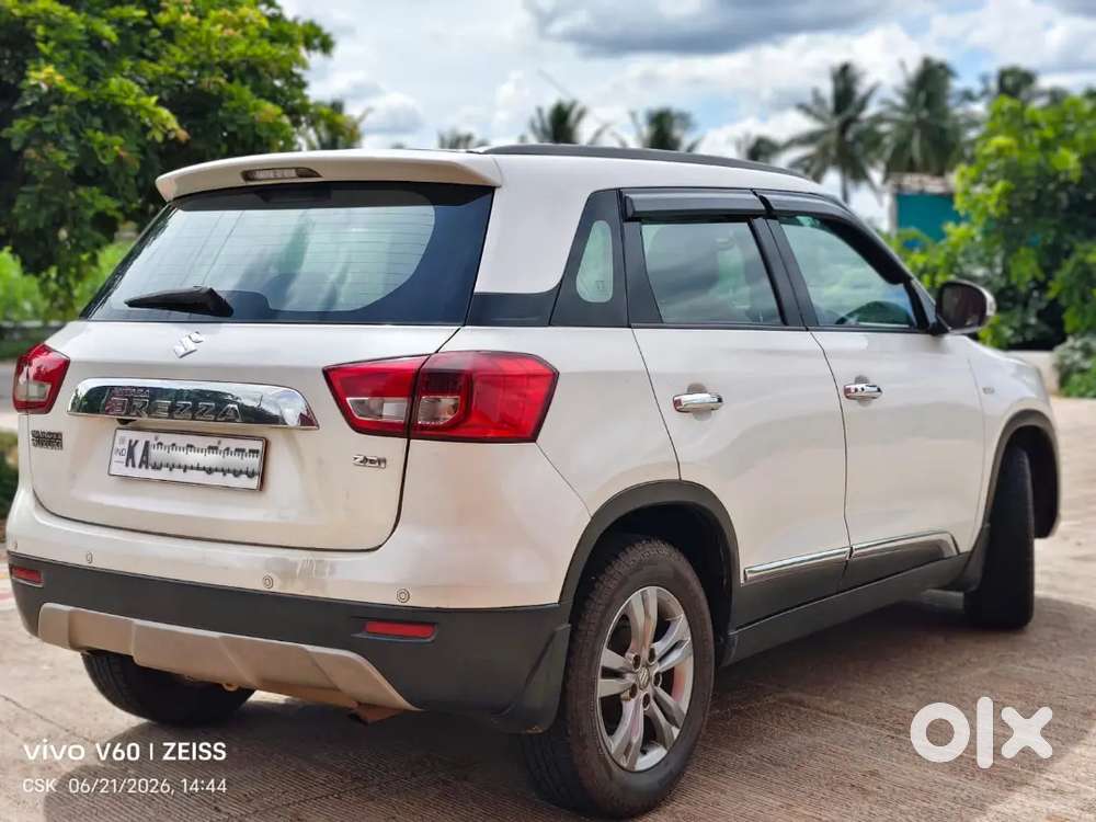Maruti Suzuki Brezza 2017 Zdi + Single Owner 2017
