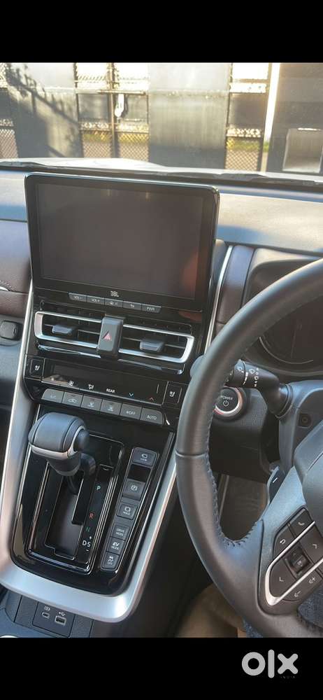 Toyota Innova Hycross 2023 Hybrid Automatic