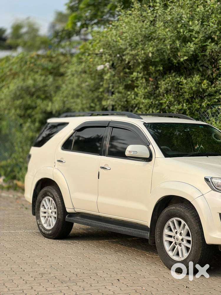 Fortuner Automatic 2 Wd Diesel For Sale 2013