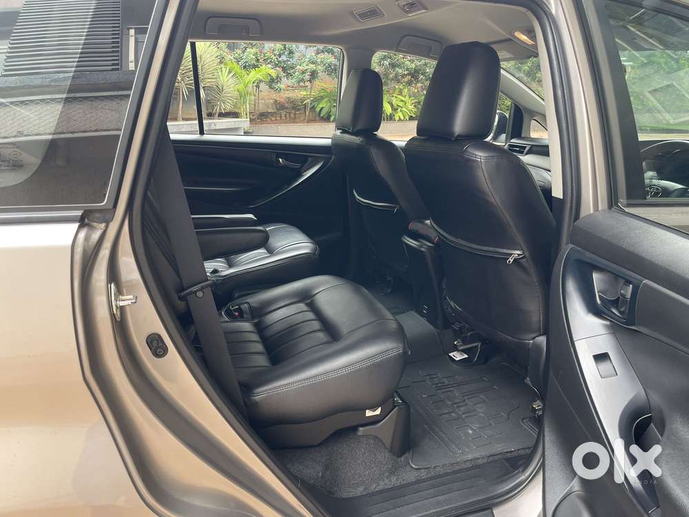Toyota Innova Crysta 2.4 Gx Limited Edition At 7 Str, 2022, Diesel