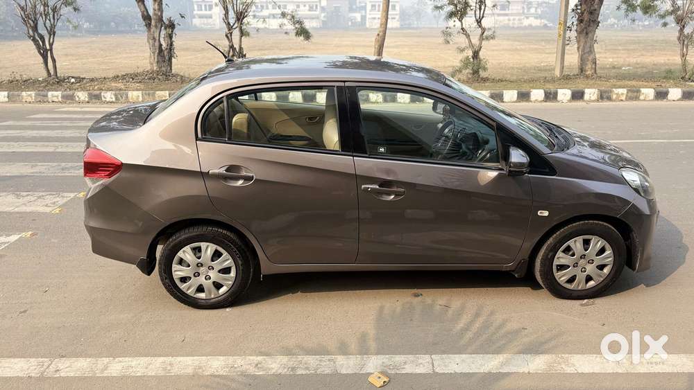 Honda Amaze, 2015, Petrol