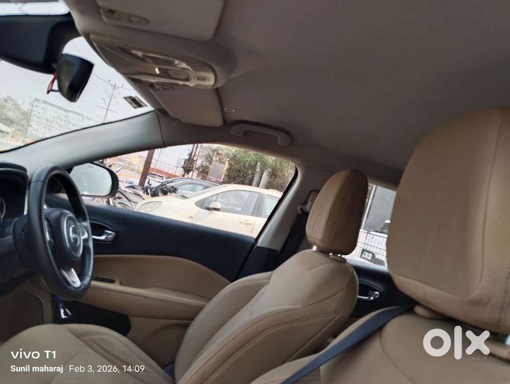 Jeep Compass 2.0 Longitude Option, 2019, Petrol