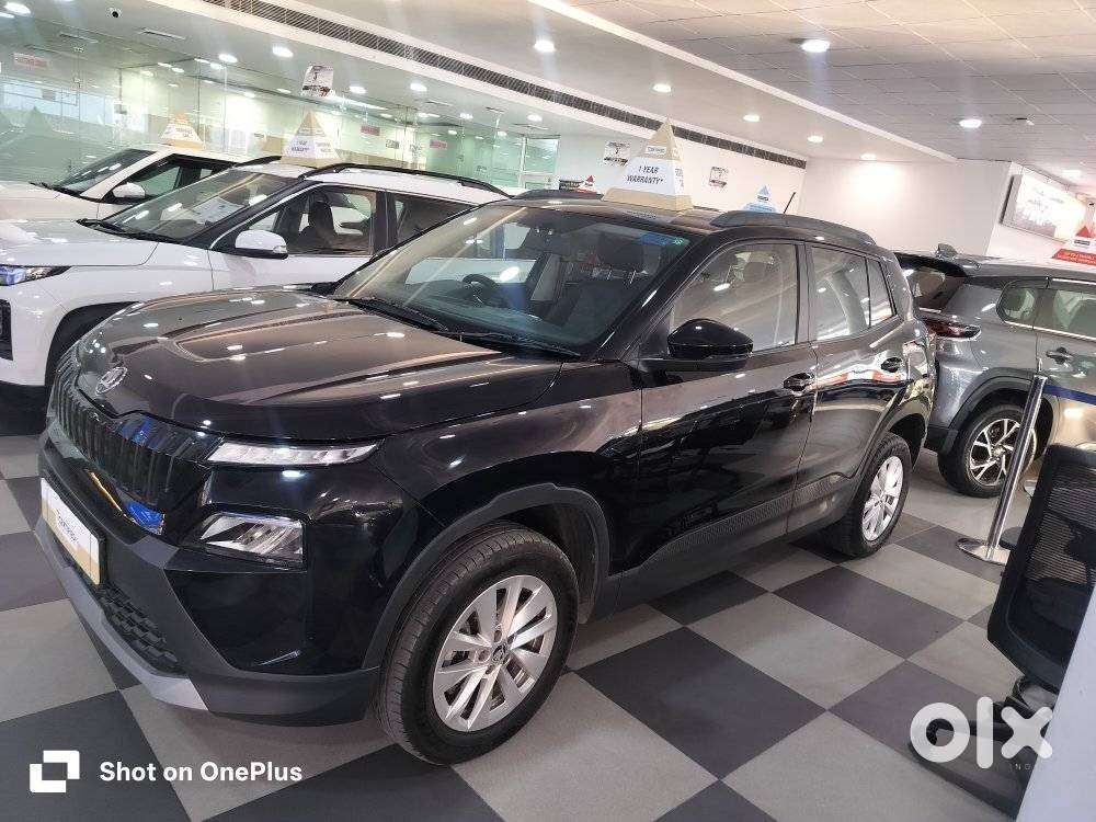Skoda Kylaq Signature At, 2025, Petrol