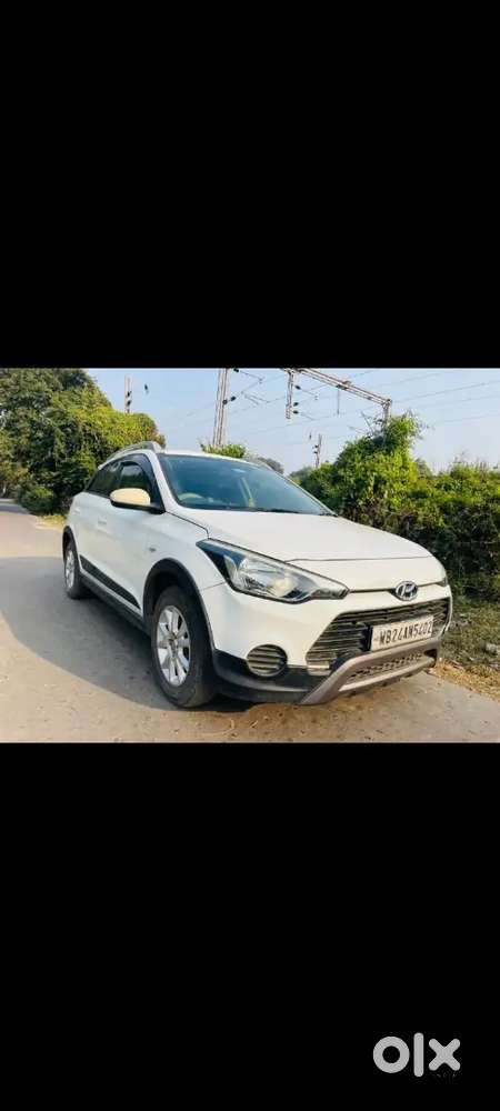 Hyundai I20 Active 2017 Petrol 30782 Km Driven