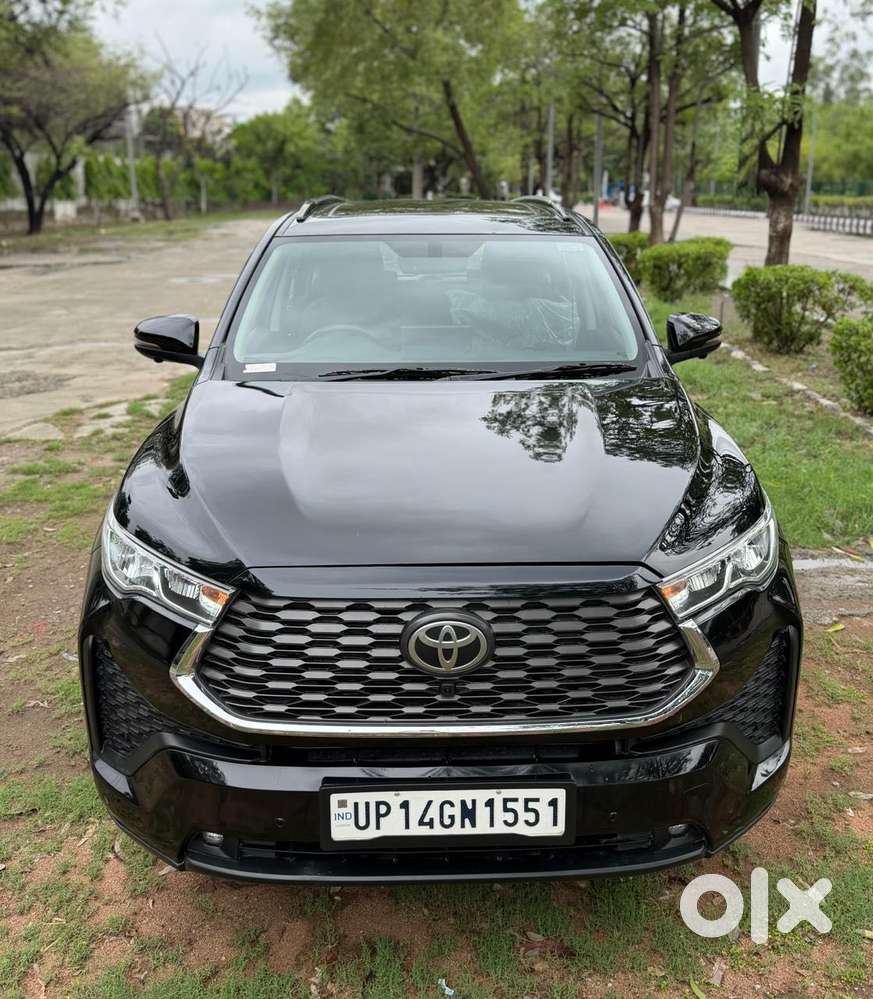Toyota Innova Hycross 2.0 Vx (o) Hybrid 7 Str, 2025, Petrol