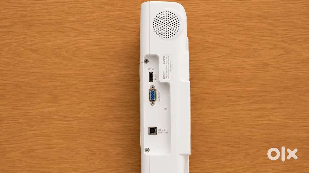 Epson EB-E01 Projector for Sale | HDMI | Good Condition