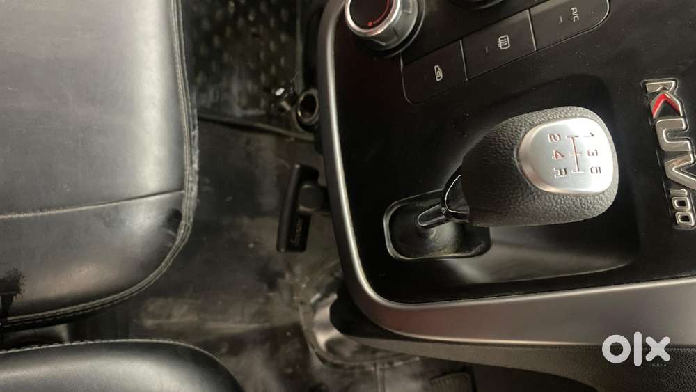 Mahindra Kuv 100 2016-2017 Mfalcon G80 K8 Dual Tone, 2017, Petrol