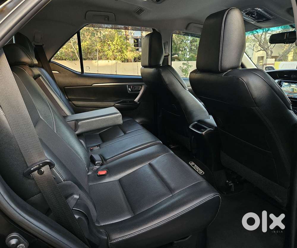 Toyota Fortuner [2021-ongoing] 2.8 2wd Diesel Mt, 2023, Diesel