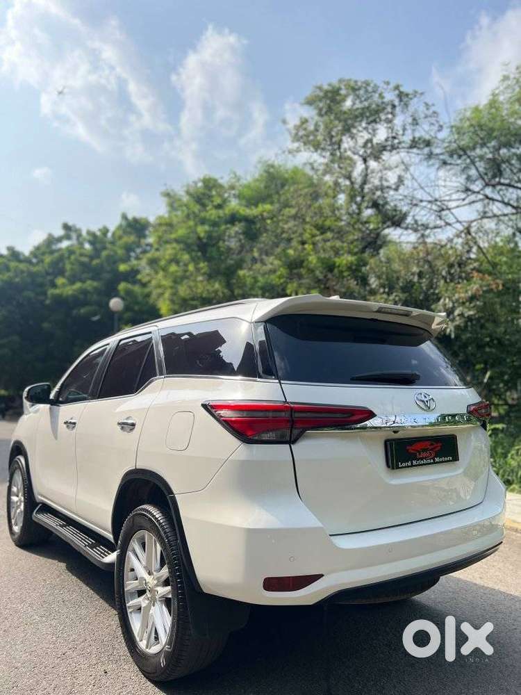 Toyota Fortuner 4x2 At 2.7 Petrol, 2024, Petrol