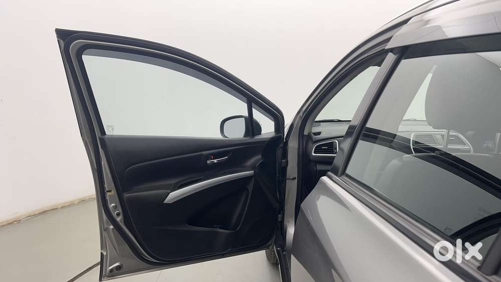 Maruti Suzuki S-cross 1.5 Alpha At, 2021, Petrol