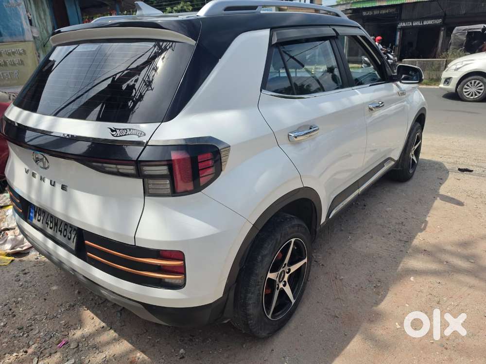 Hyundai Venue 1.2 S Plus, 2023, Petrol