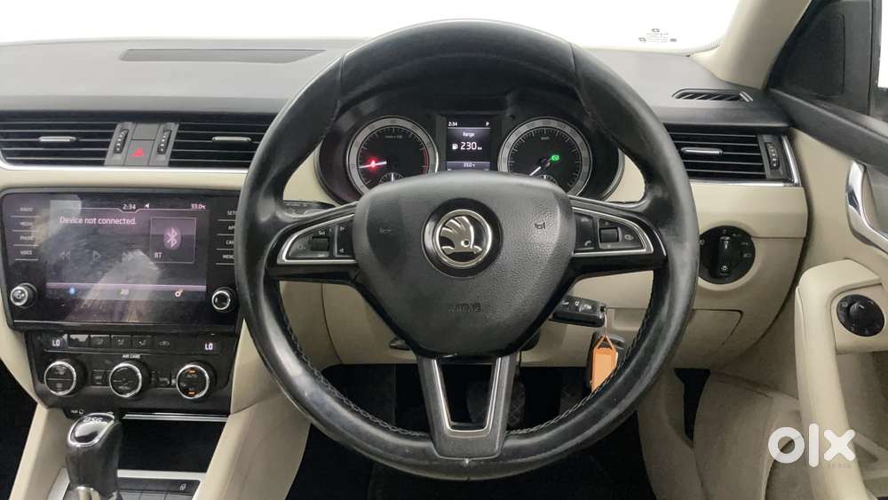 Skoda Octavia 1.8 Tsi Style At, 2017, Petrol