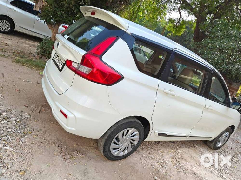 Maruti Suzuki Ertiga 1.5 Vxi, 2024, Cng & Hybrids