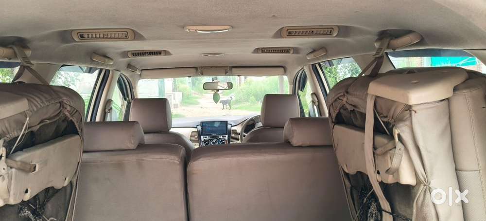 Toyota Innova 2010 Diesel Well Maintained