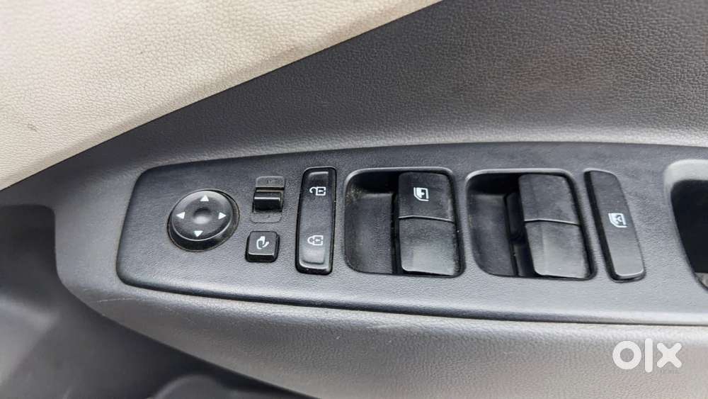 Hyundai Aura 1.2 S Petrol Amt, 2020, Petrol