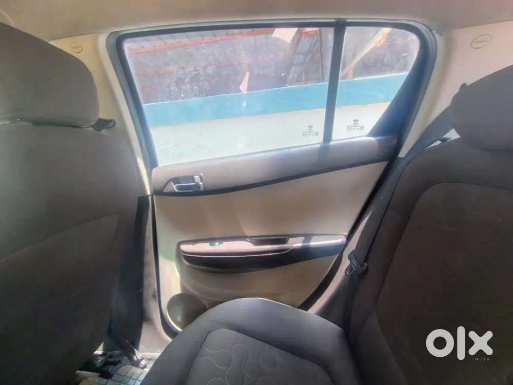 Hyundai I20 2010 Petrol 150000 Km Driven