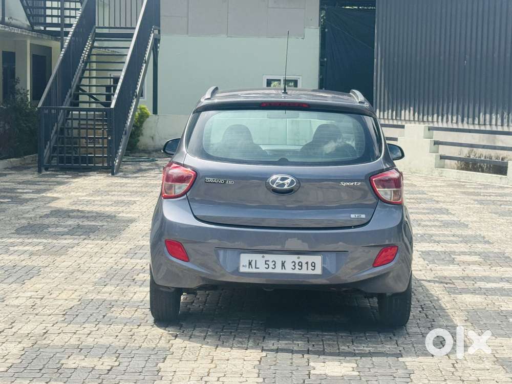 Hyundai Grand I10 Sportz(o) 1.2 Mt, 2016, Petrol