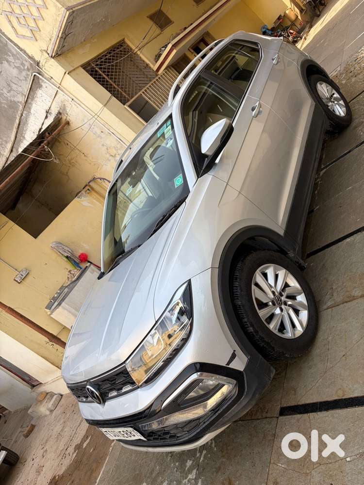 Volkswagen Taigun 1.0 Tsi Highline Automatic Complete Showroom Track