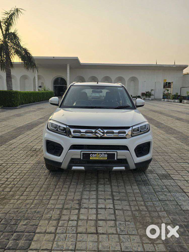 Maruti Suzuki Brezza 1.5 Zxi Smart Hybrid, 2020, Petrol