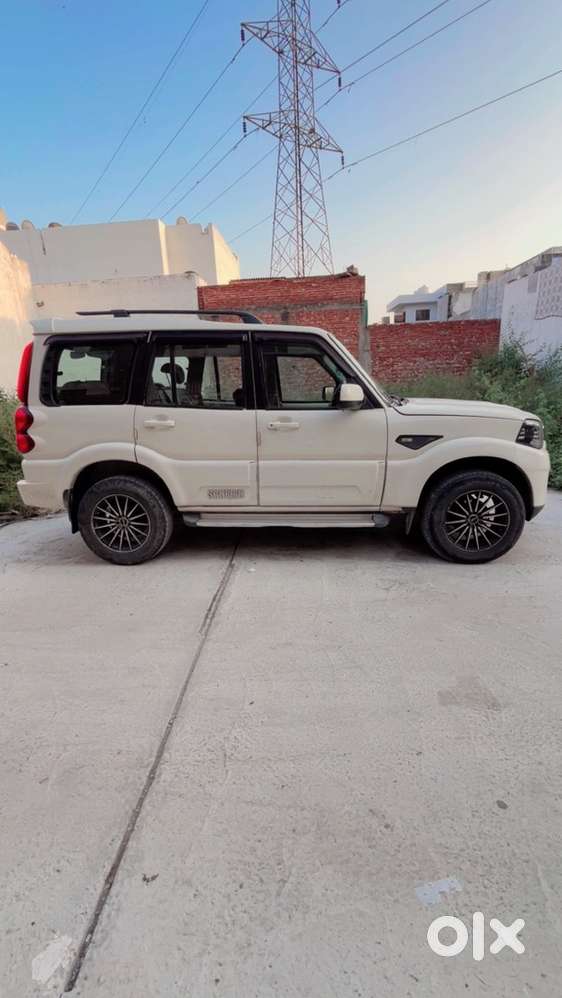 Mahindra Scorpio 2019 Classic S4 Converted Into S11 From Company