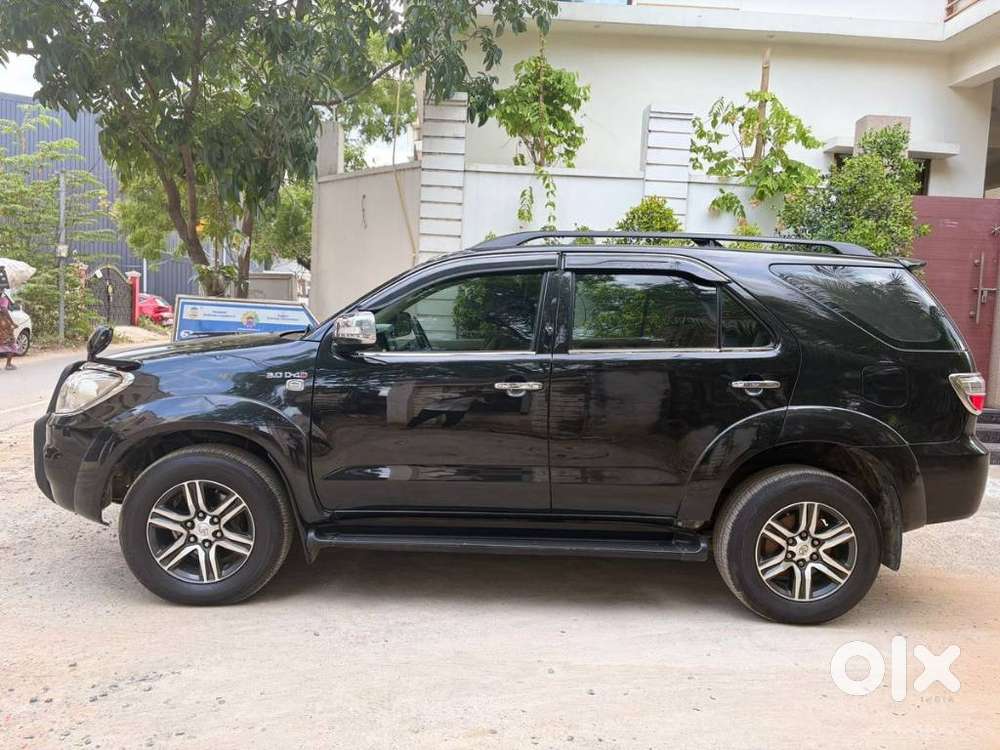 Toyota Fortuner 3.0 4x4 Manual, 2011, Diesel