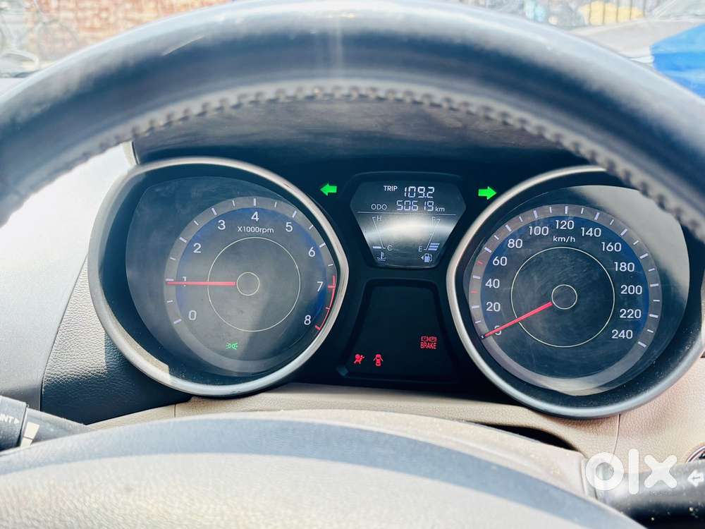 Hyundai Elantra 1.8 Sx Mt, 2013, Petrol