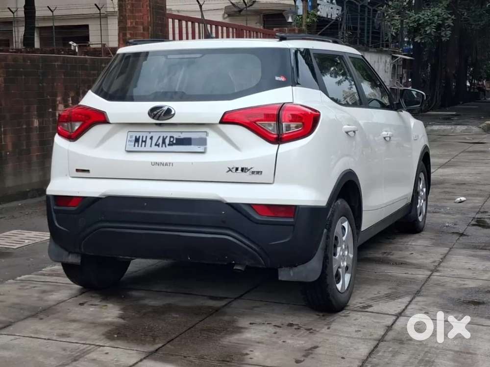 Mahindra Xuv300 1.2 W6 Amt Petrol, 2022, Petrol