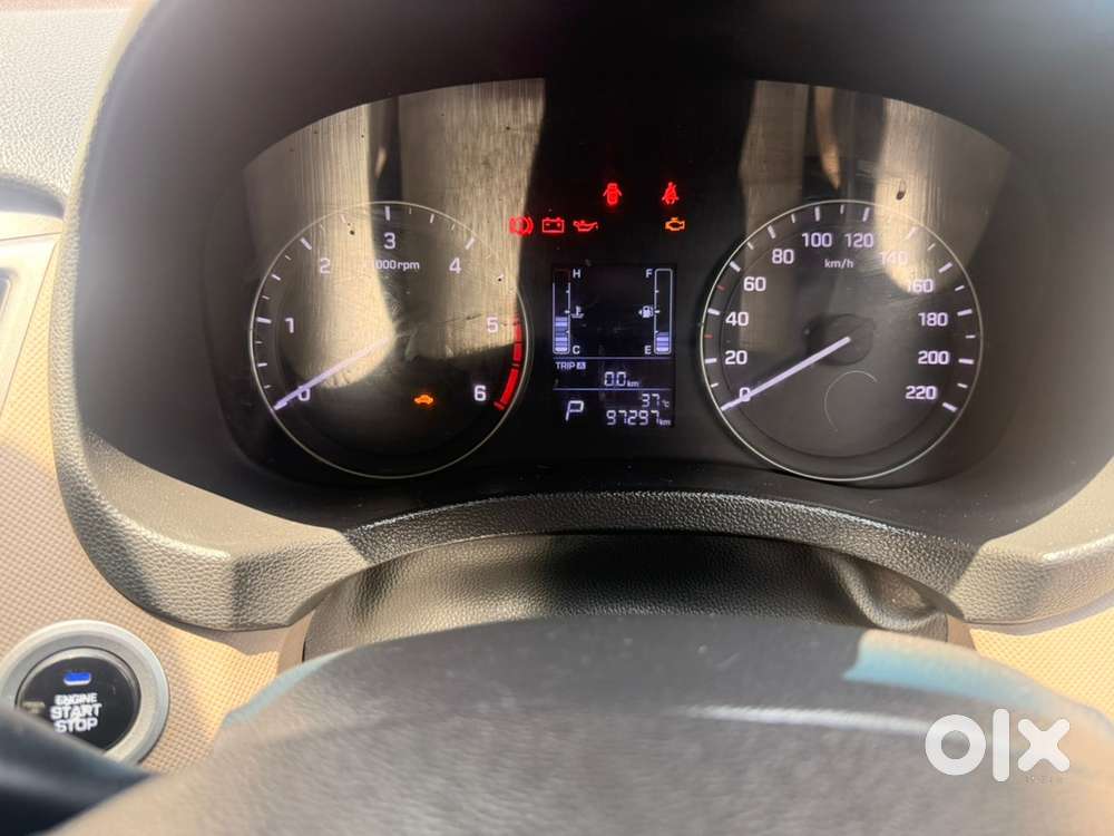 Hyundai Creta Sx Auto Diesel 2016 Model 97000kms Price:7,50,000/-neo