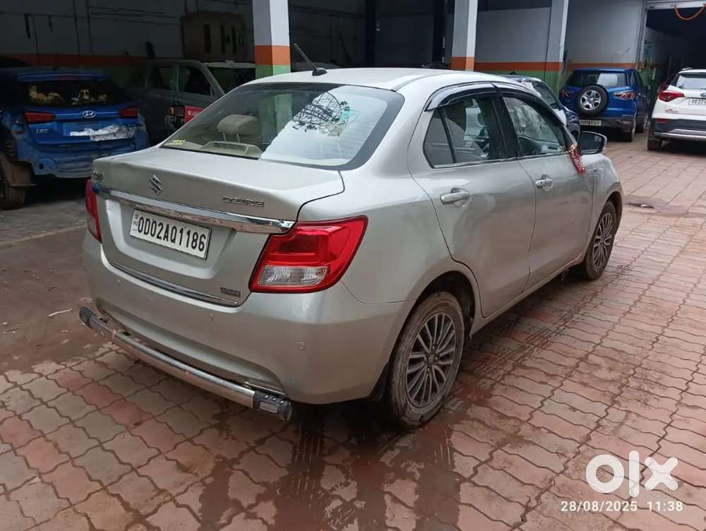 Maruti Suzuki Dzire 2018 Petrol 100000 Km Driven