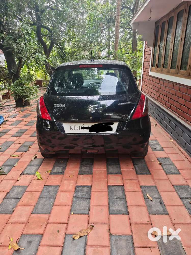 Maruti Suzuki Swift 2012