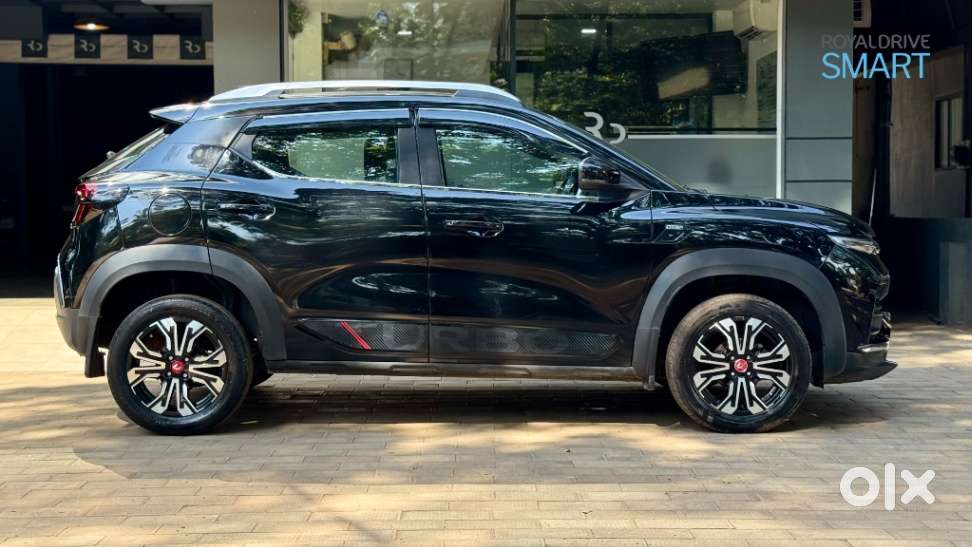 Renault Kiger, 2022, Petrol