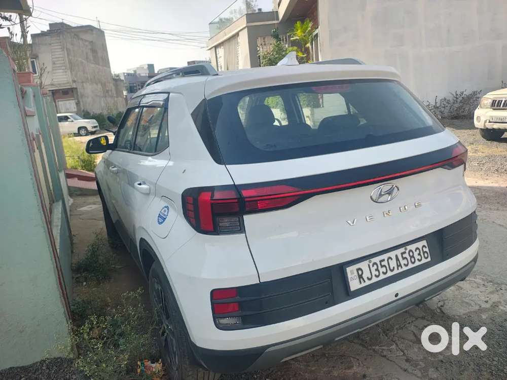 Well Showroom Condition Without Any Scratch