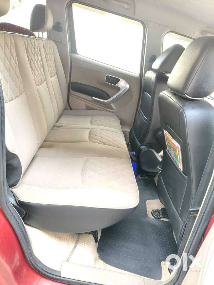 Mahindra Tuv 300 T10 Dual Tone, 2018, Diesel