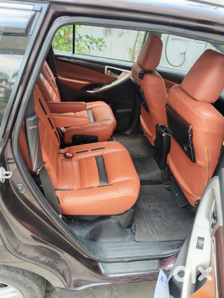 Toyota Innova Crysta 2.8 Zx At, 2016, Diesel