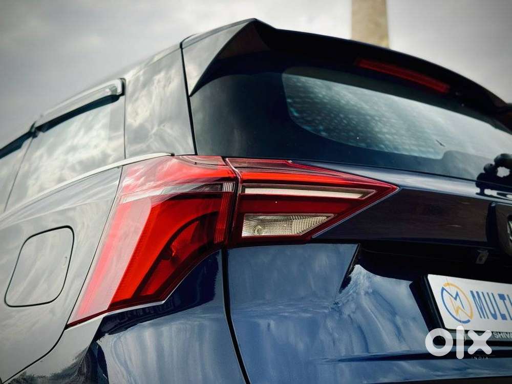 Mahindra Xuv700 2.0 Ax 7 Petrol At Str, 2024, Petrol