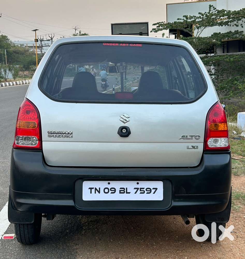 Maruti Suzuki Alto 2011 Petrol 37000 Company Service