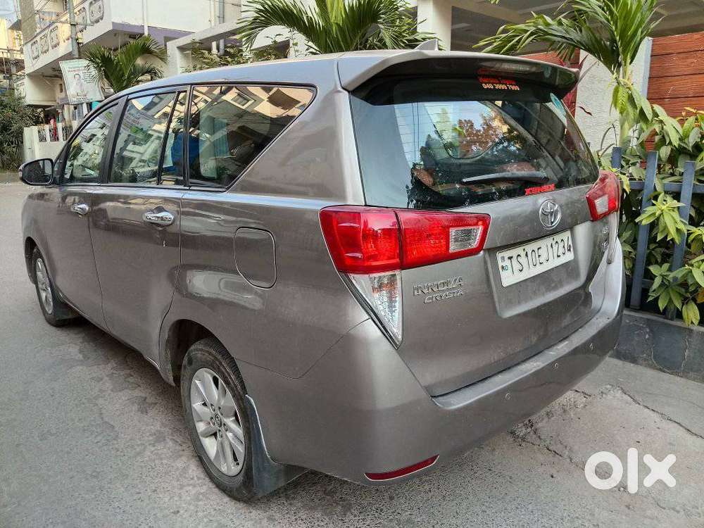 Toyota Innova Crysta