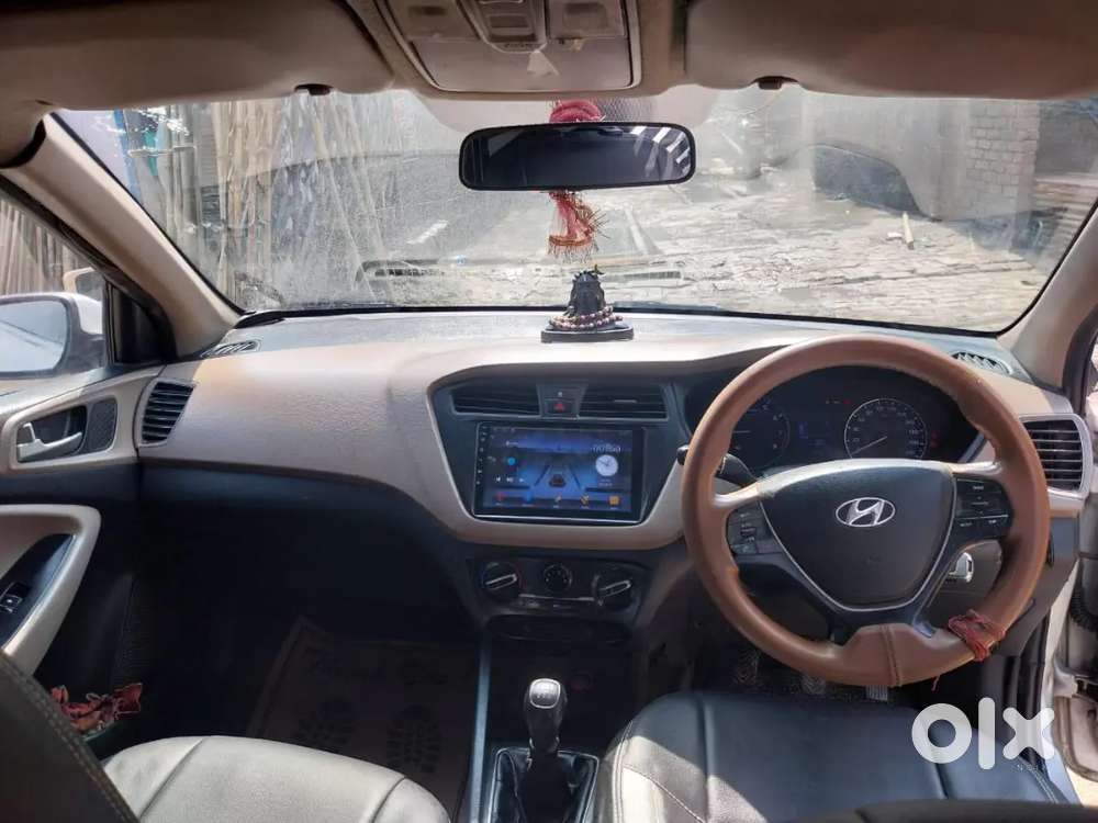 Hyundai I20 2015 Cng & Hybrids 75800 Km Driven
