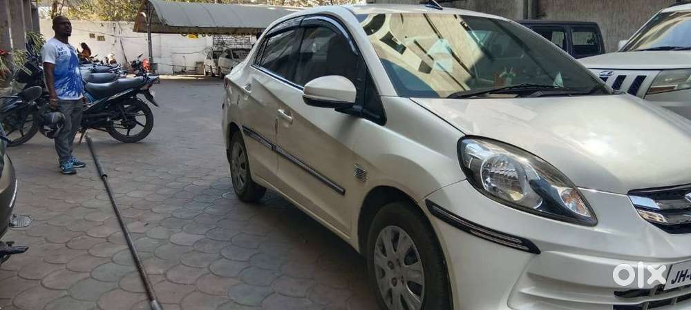 Honda Amaze 2014 Petrol Well Maintained