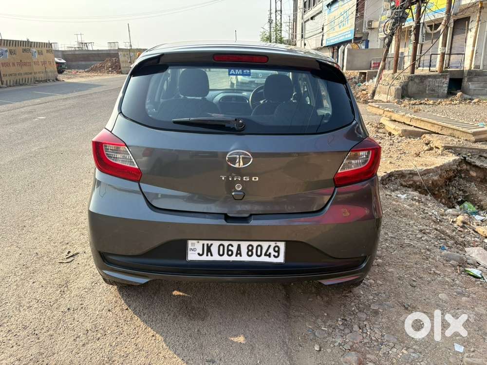 Tata Tiago Amt Petrol 2020