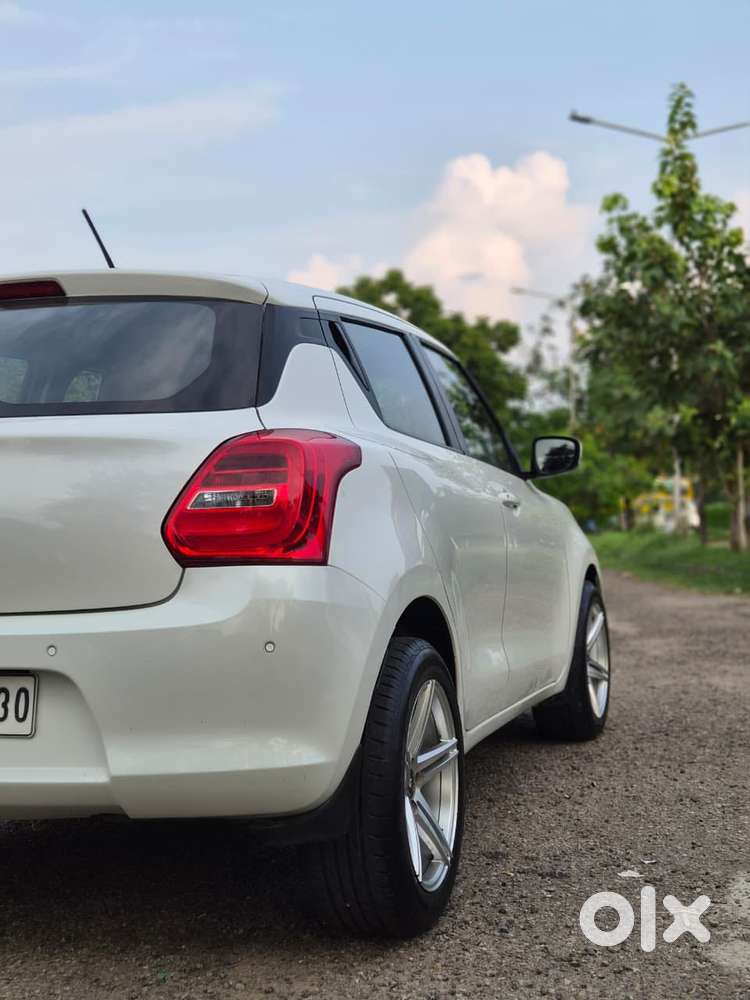 Maruti Suzuki Swift Vxi Optional, 2021, Petrol