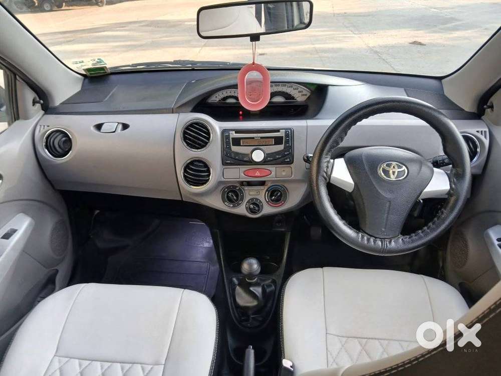 Toyota Etios 2010-2012 V, 2012, Petrol