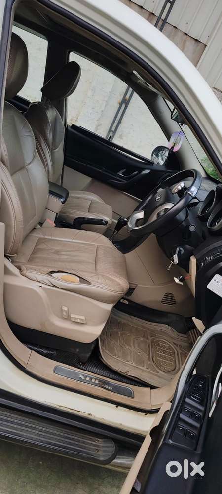 Mahindra Xuv500 2.2 W10, 2016, Diesel